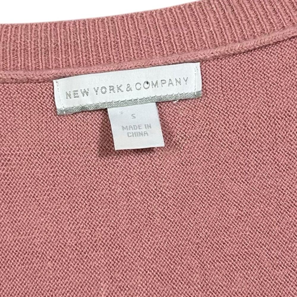 New York and Company V Neck Acrylic Oversized Sweater Womens S Coquette Girly - Picture 4 of 9